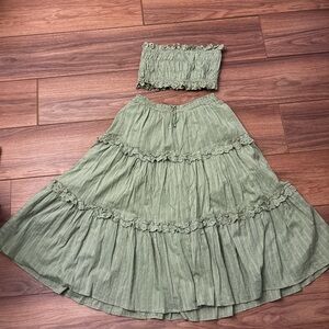Elegant Olive Tiered Skirt Set